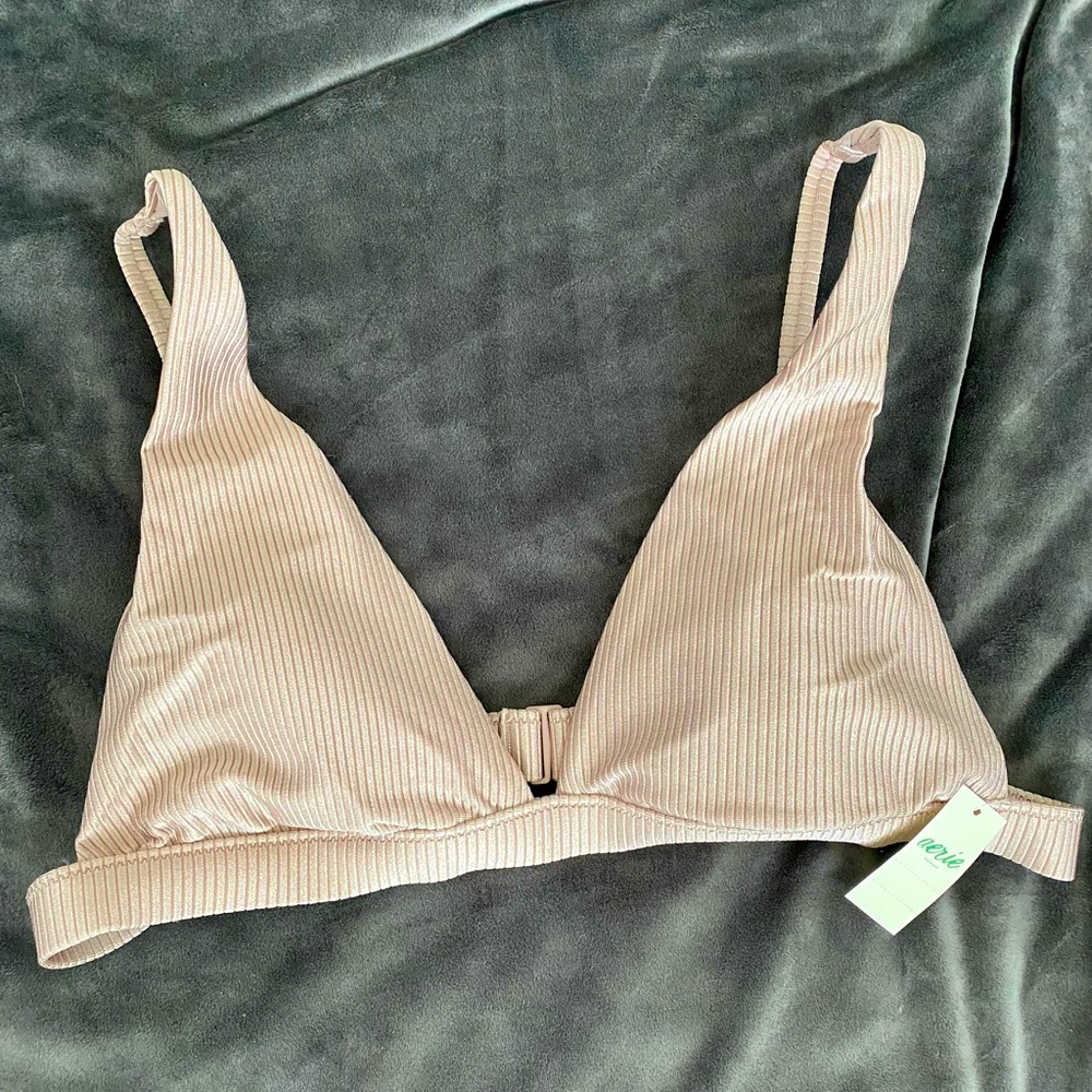 Aerie bikini swim top. New with tags. Size large